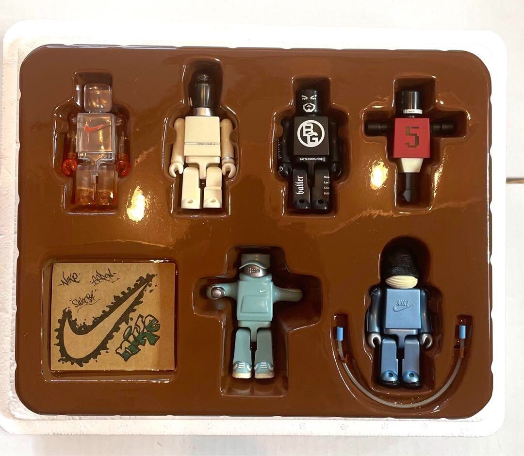 KUBRICK NIKE Design-Generation 1 6-piece set Limited to 1500