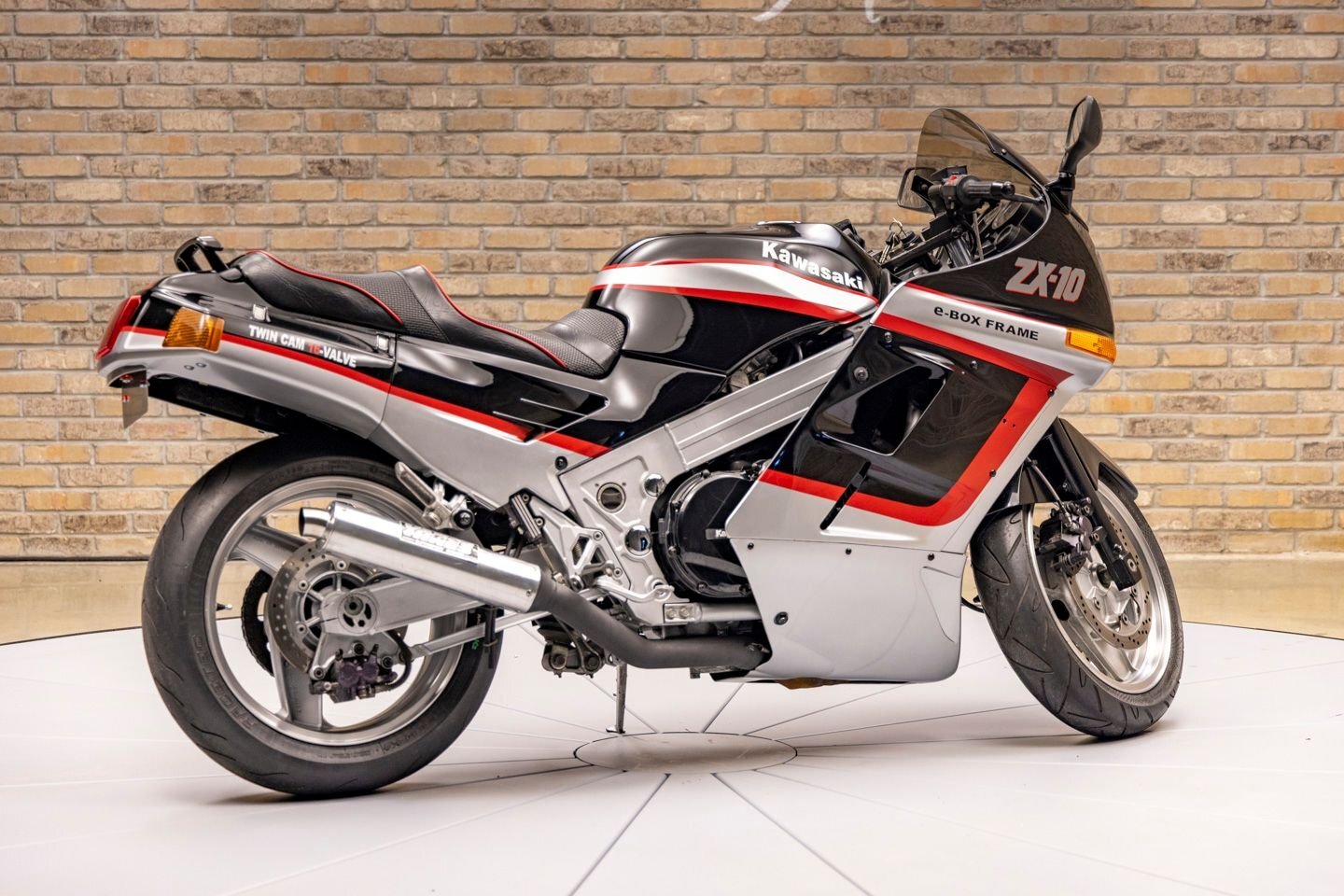 Once A Champion - 1989 Kawasaki ZX-10 