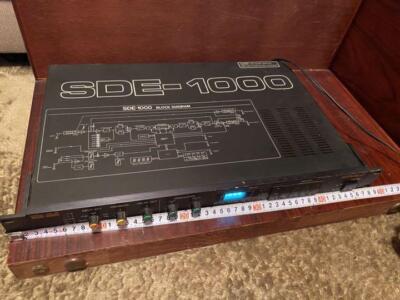 Roland sde-1000 Rack Effects Digital Delay Used from japan