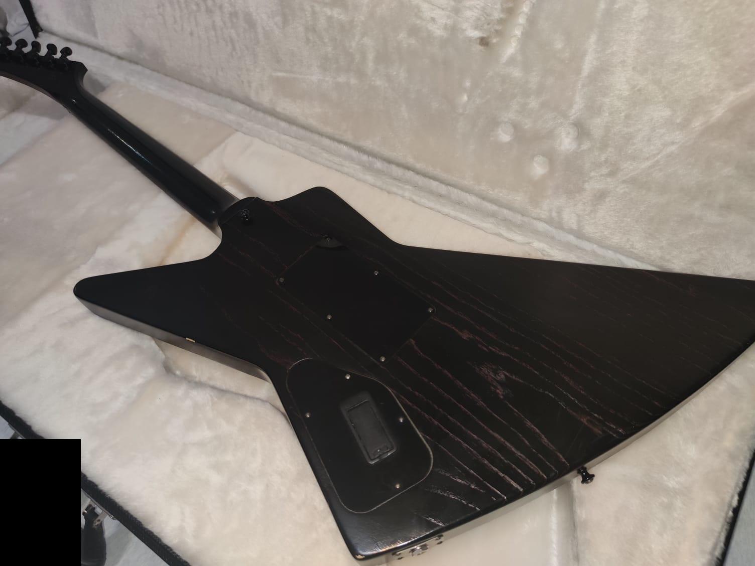 NGD! Gibson Explorer Vampire Blood Moon : r/guitars