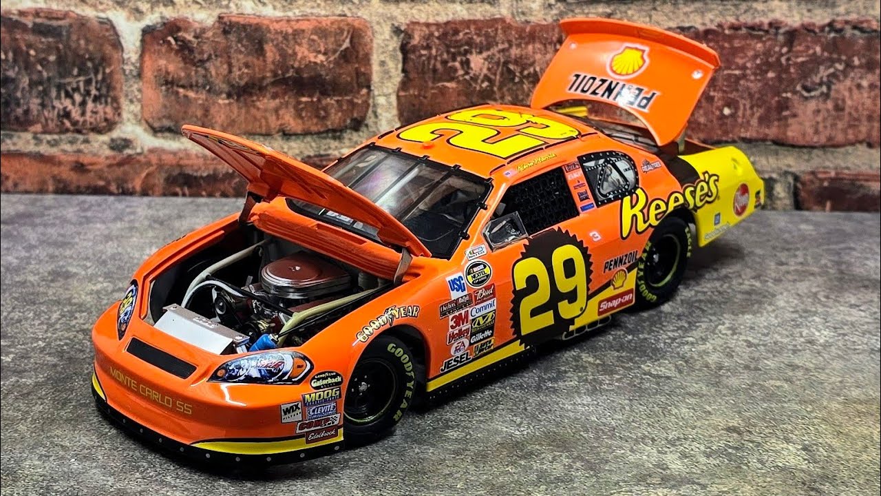 REVIEW: Kevin Harvick 2007 Reese's 1/24 Nascar Die-cast - YouTube