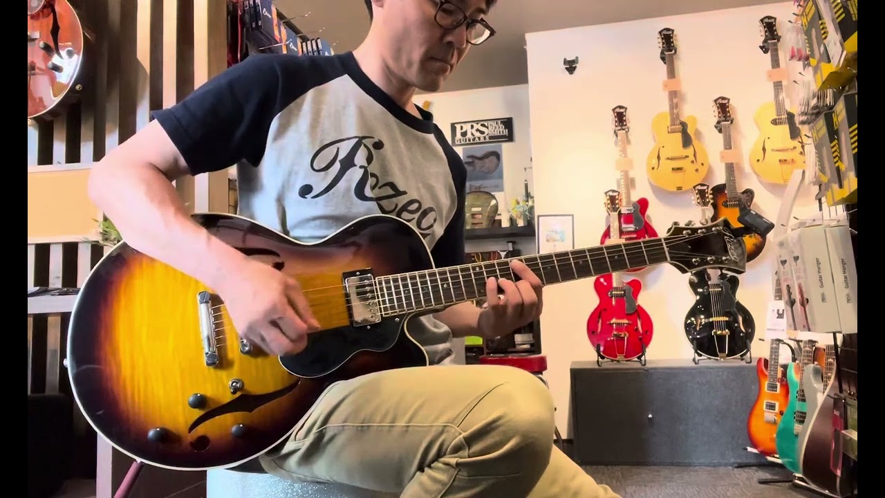 かっこいいロック・サウンドのセミアコ 【ROZEO】 - YouTube