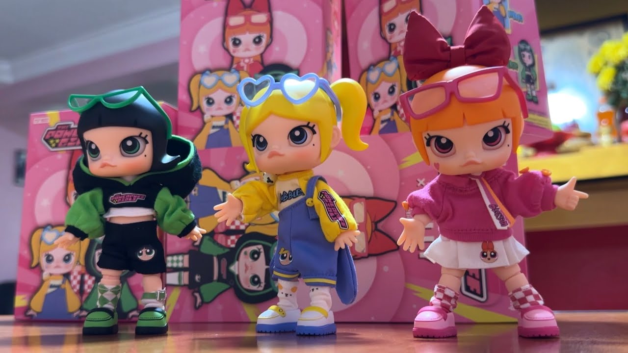 Unbox and Review Molly X Powerpuff Girls Action Figure - YouTube