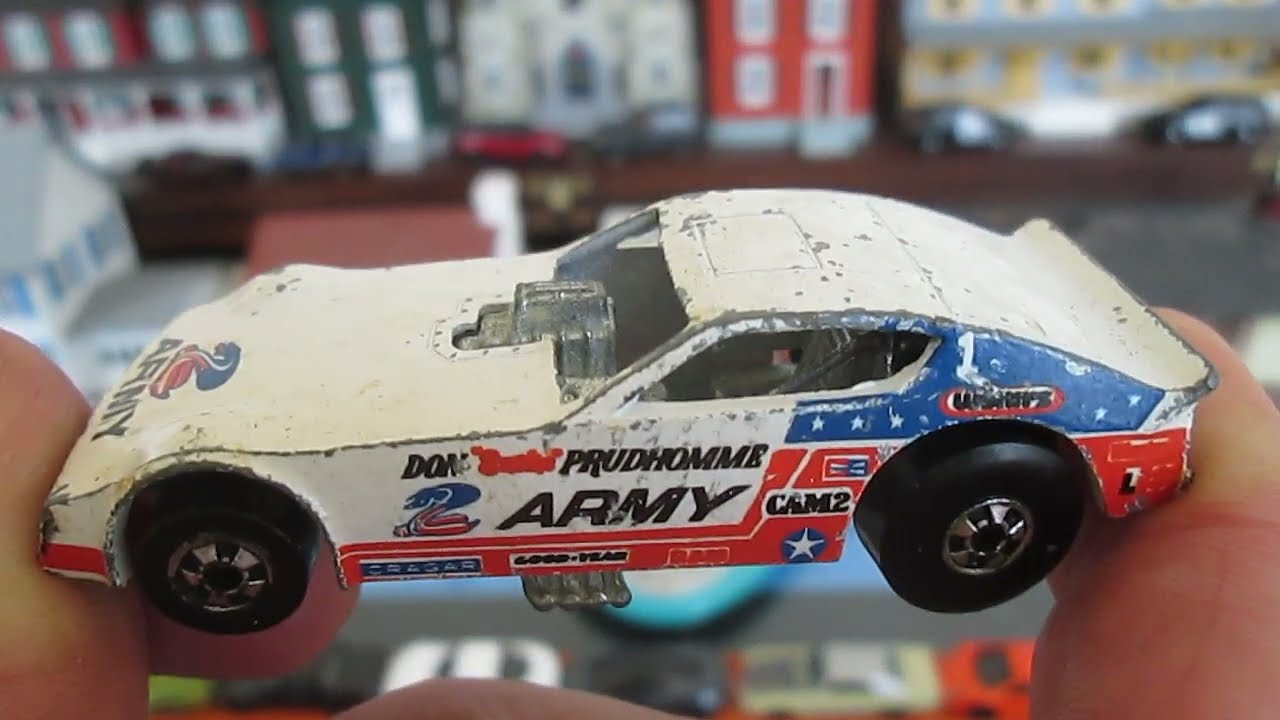 1977 Hot Wheels Army Funny Car Review - Don Snake Prudhomme