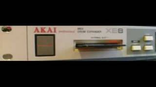 AKAI XE8 | DTM機器・プラグイン・サンプルパック おすすめ レビュー