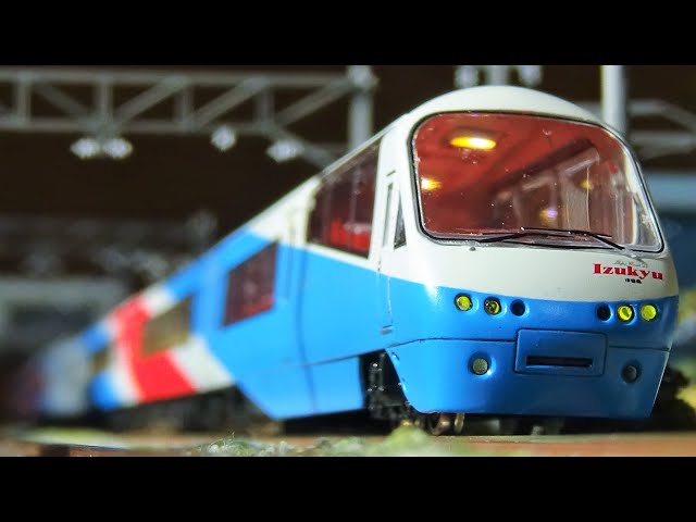 Nゲージ マイクロエース 伊豆急2100系 アルファリゾート21 走行シーン