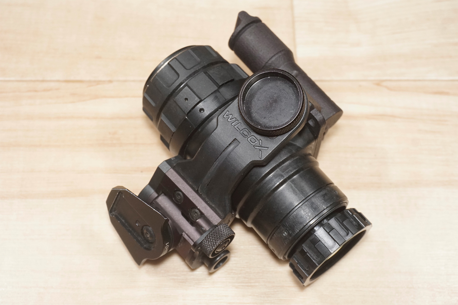 軽量レンズ搭載の単眼ナイトビジョン、G14（光電子増倍管無し）を中古