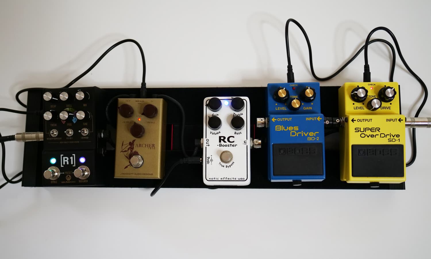 エフェクターボードの組み方ガイド：初心者でも簡単にできる