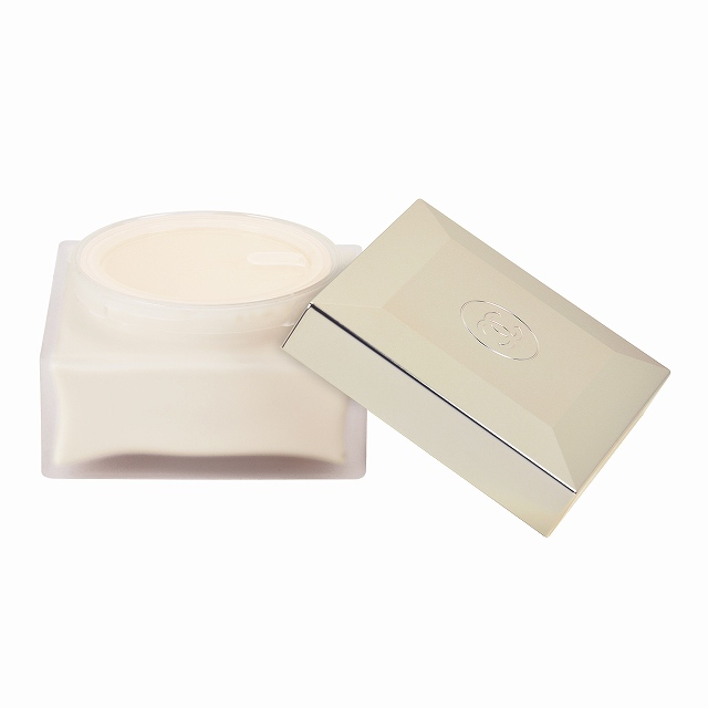 シャネル ガブリエル シャネル ボディ クリーム 150gが激安！【化粧品