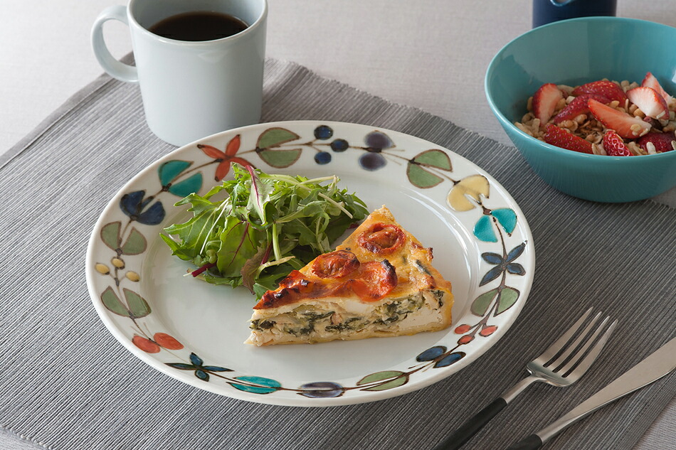 色絵花繋ぎ 平皿（徳永遊心） フリーデザイン ｜ 北欧・ロングライフ