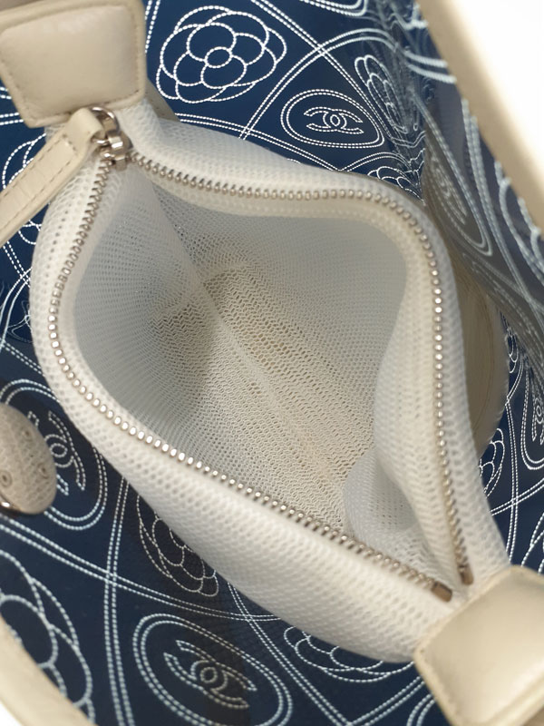 CHANEL】シャネル『ココマーク カメリア ビニール バスケットバッグ