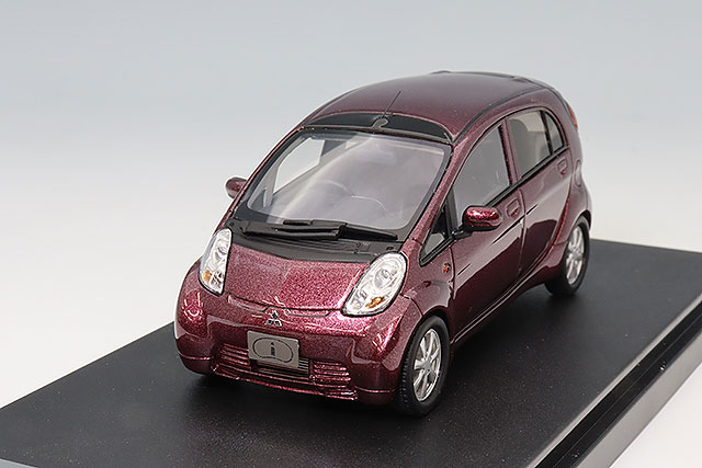 ハイストーリー 1/43 三菱 ディアマンテ ワゴン 1993 パールホワイト