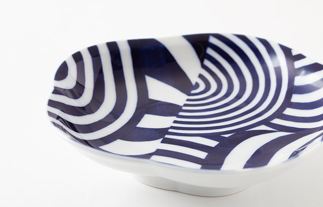 KOSEN 藍鍋島 高台皿｜食卓の道具｜中川政七商店 公式サイト