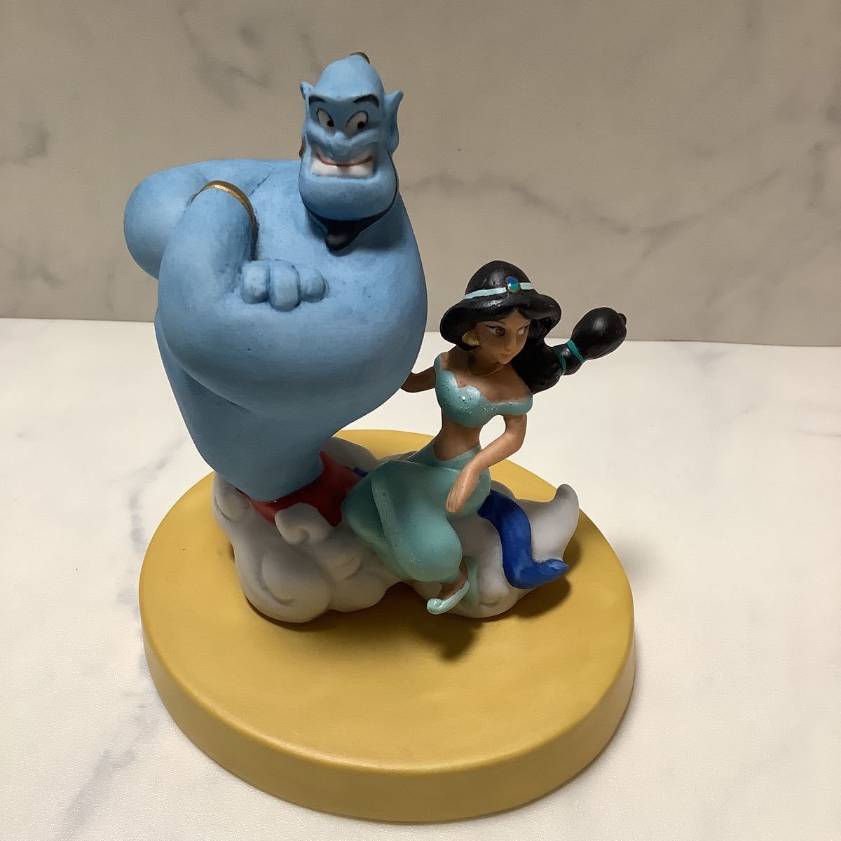 ディズニー/アラジン/陶器/フィギュア/置物/アラジンとジャスミン