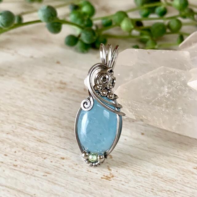 天然石アクアマリン☆ワイヤーラッピングの通販 by 天然石ワイヤー