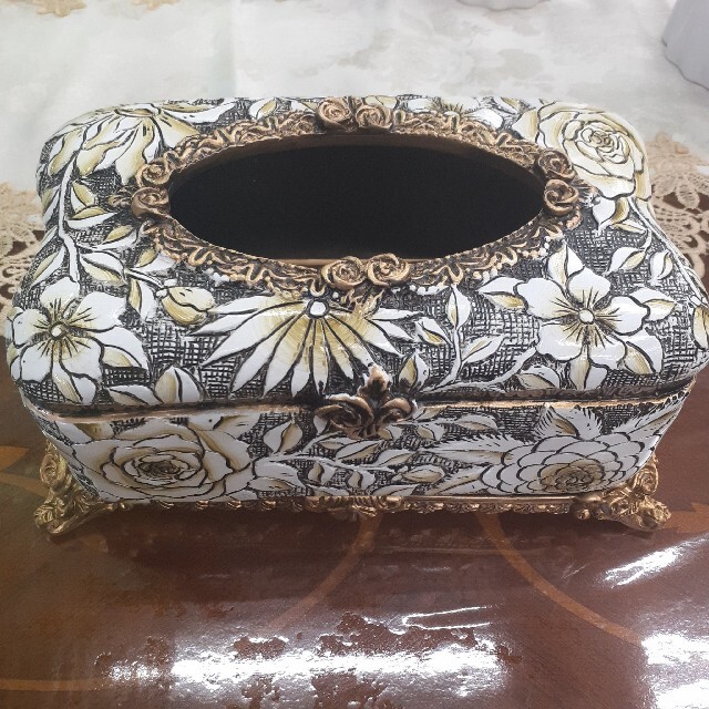 輸入雑貨 薔薇模様 陶器 インテリア 高級 シノワズリ ティッシュケース