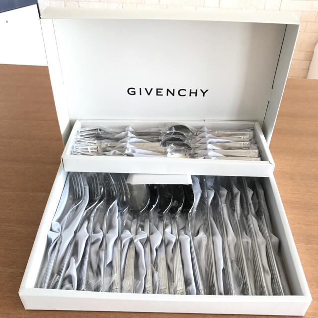 GIVENCHY - GIVENCHY カトラリーセット 25Pの通販 by niconico's shop