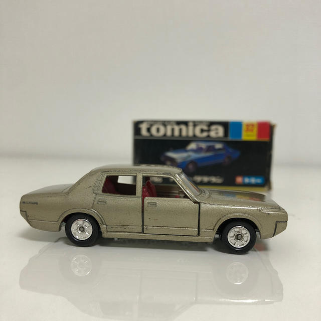 TOMMY - 黒箱 トミカ 32 トヨタニュークラウン 1/65の通販 by 片付け