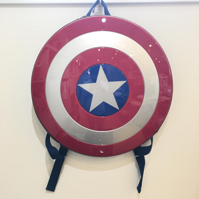 キャプテンアメリカ シールド リュックの通販 by winbell403's shop