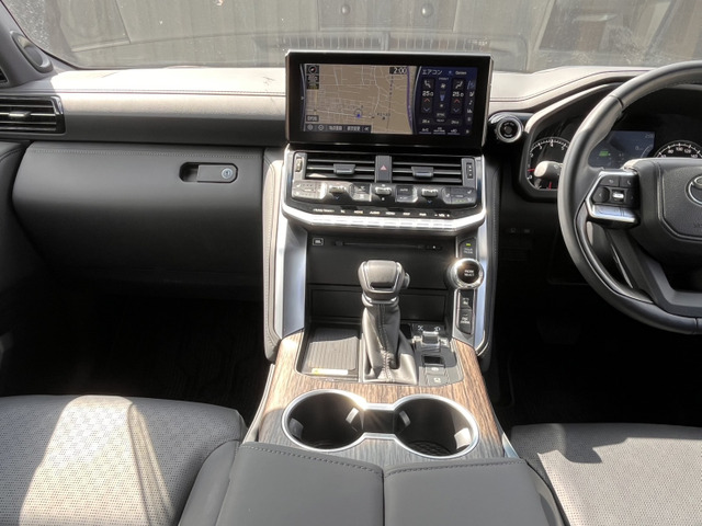 トヨタ ランドクルーザー300 3.5 ZX 4WD モデリスタKIT カー