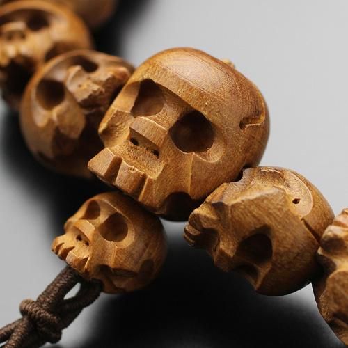 数珠ブレスレット 髑髏彫り 柘植 ボサ付 約10ミリ - 数珠 京念珠 専門