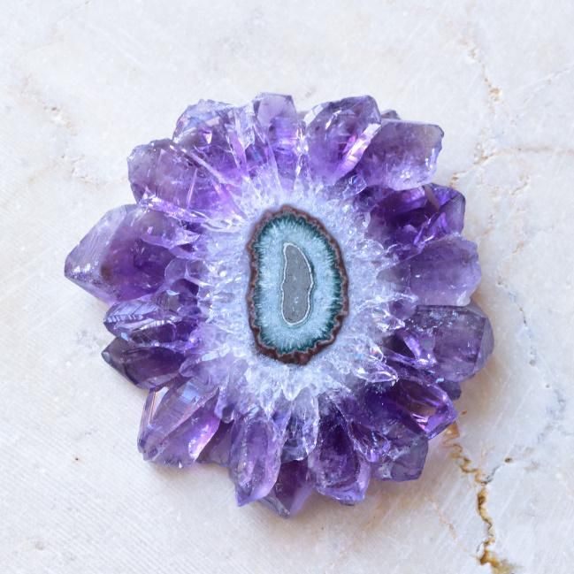 フラワーアメジスト スタラクタイト 虹入り 専用ケース付 ウルグアイ産