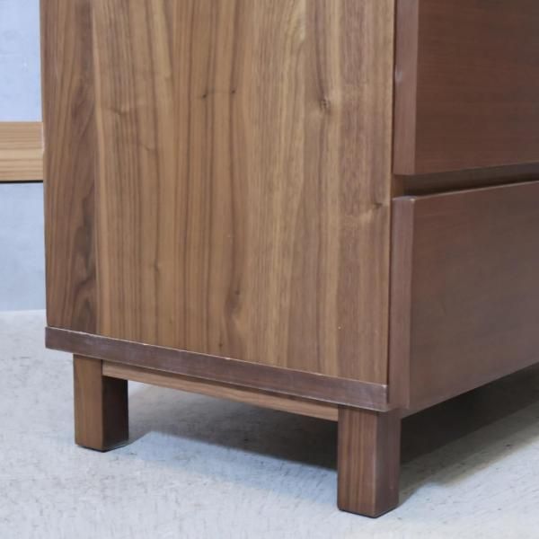 無印良品(MUJI)の木製チェスト6段ワイド・ウォールナット材です