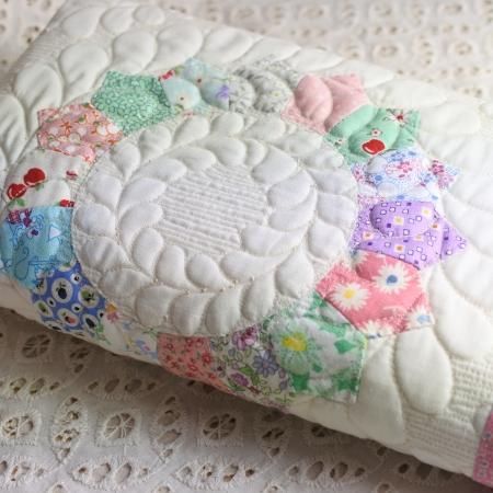 スクラップ布で作るドレスデンプレートキルトキット（Scrappy Dresden