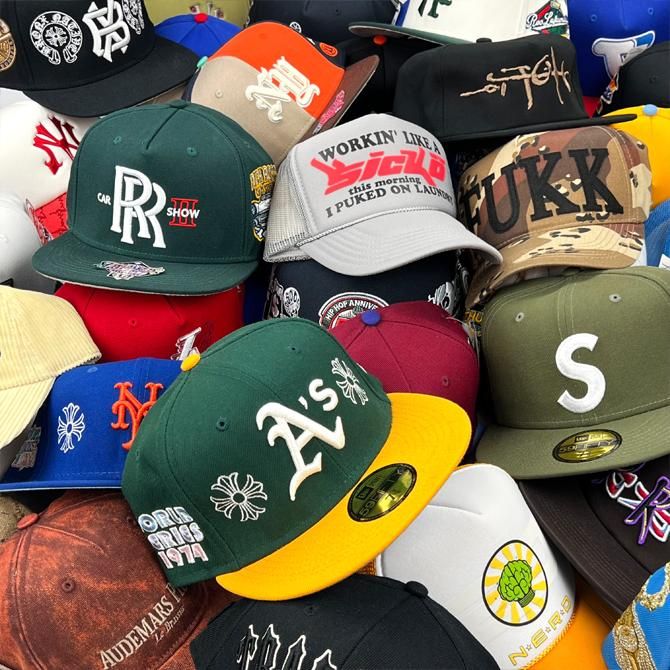 HUMAN MADE × KAWS (ヒューマンメイド×カウズ) / CUSHION KAWS #1