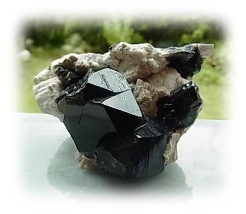 約750gあり☆チベット産 モリオン(黒水晶)クラスター 【公式通販】