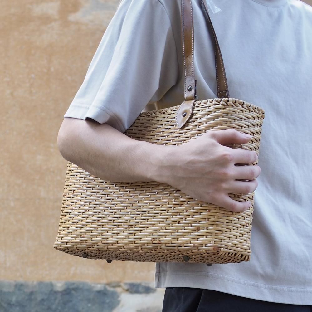 皮籐かごバック（横長型・ナチュラル色・革ハンドル） - たくみ工芸