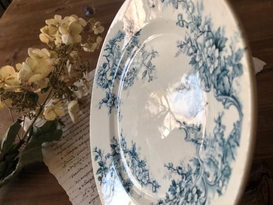 フランス/ショワジー・ル・ロワ（CHOISY LE ROI）ポンパドールブルー