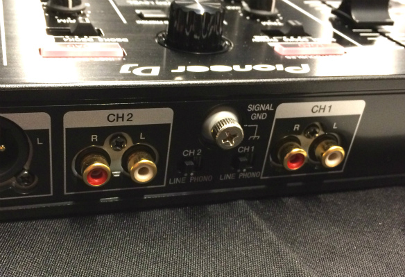 Pioneer DJ DDJ-SR2 レビュー！ターンテーブルも繋げるDJ