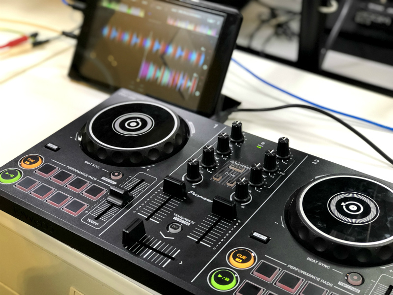 Android × djay × Spotify DJができるDJコントローラー検証。DDJ-WeGO4