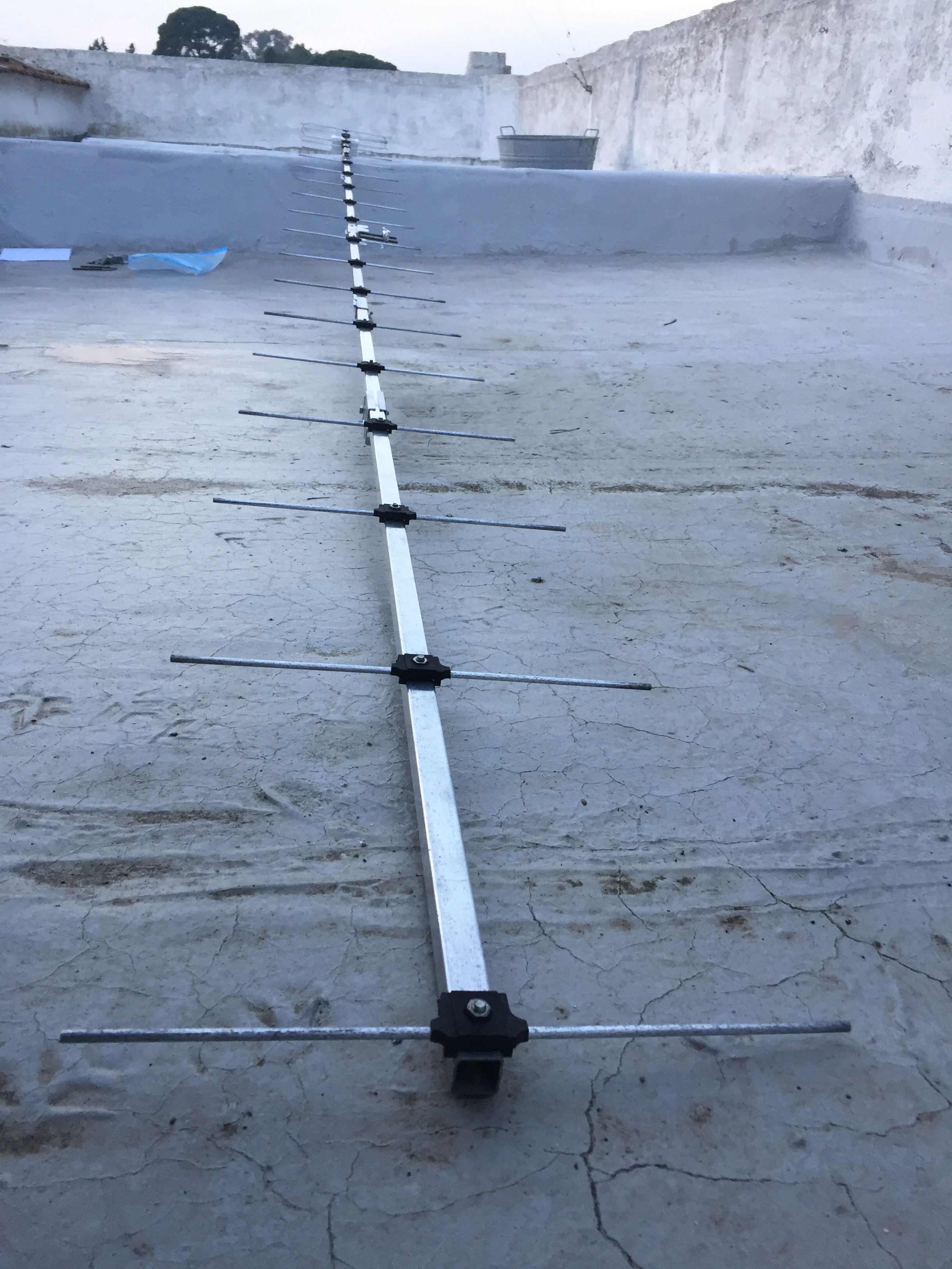 Refurbishment of an old TONNA F9FT Antenna – IZ7BOJ Hamradio Website