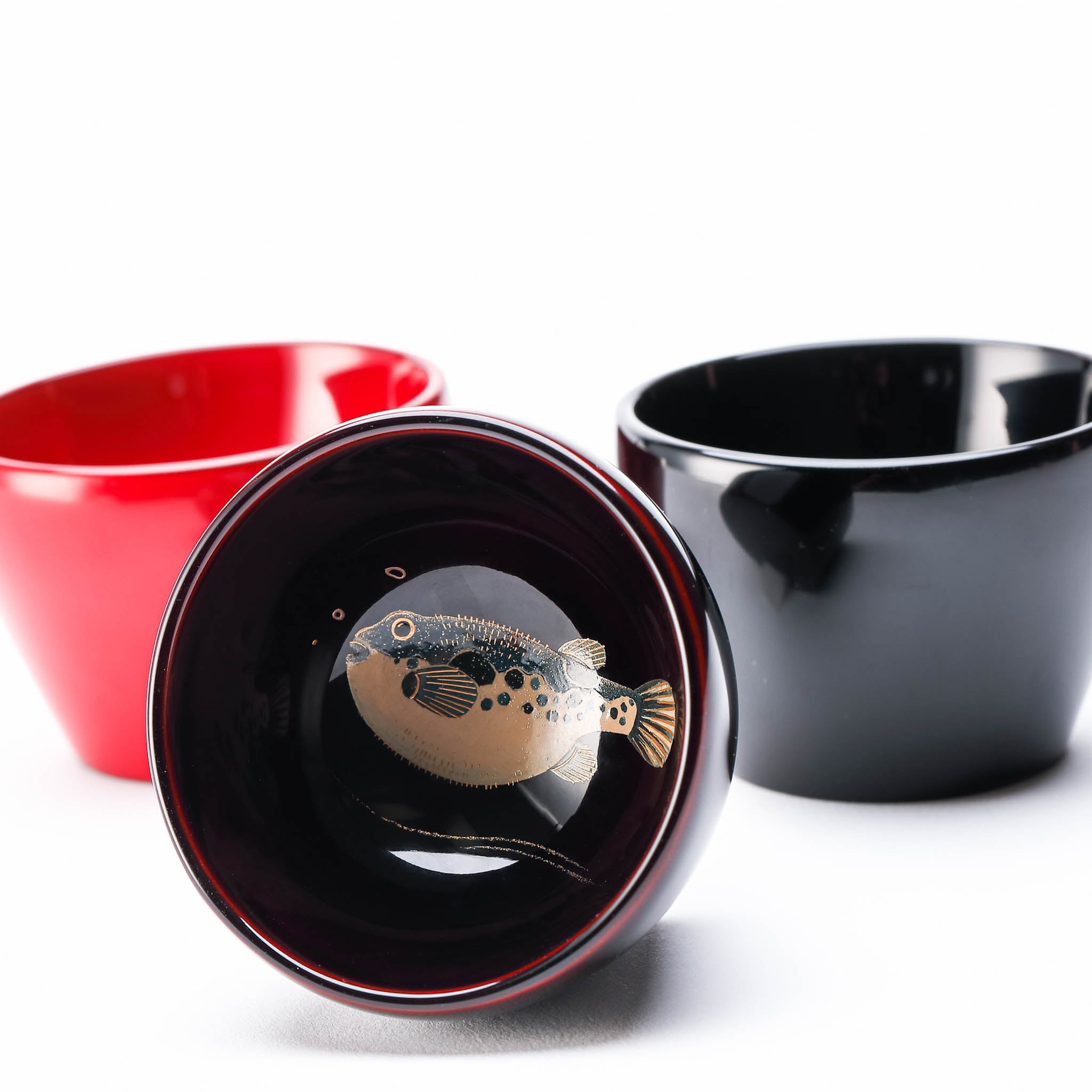 輪島塗 ぐい呑み | 魚泳ぐ | フグ | 田谷漆器店【ご納品まで約