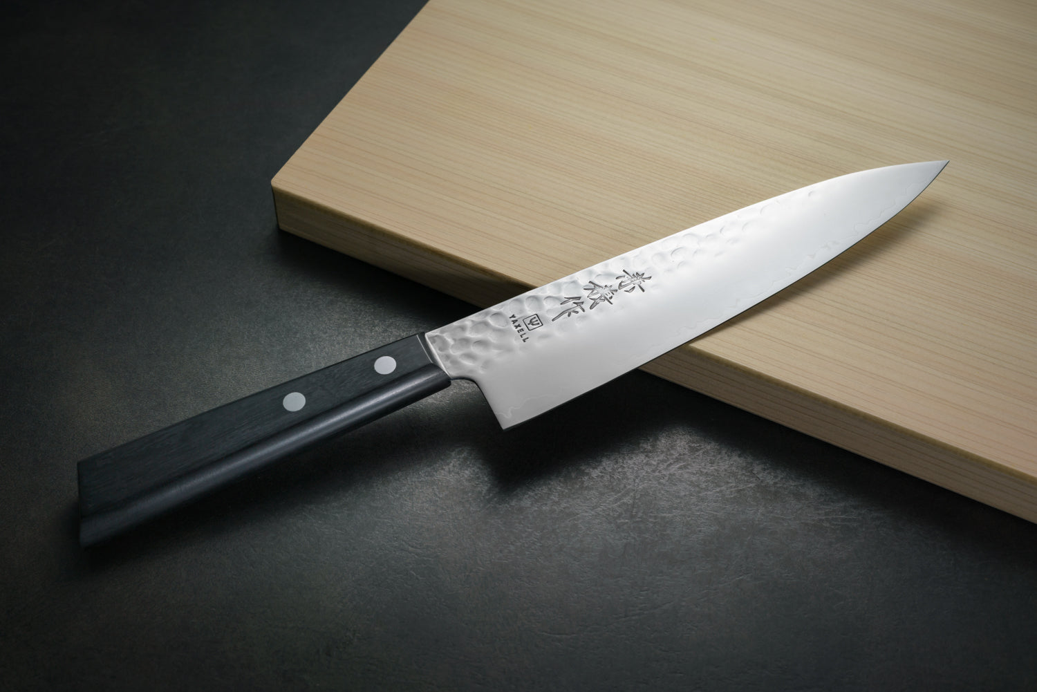 包丁の堺徳｜ペティナイフ 兼義 鎚目VG10