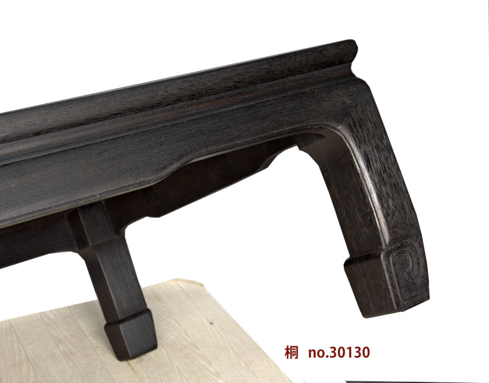 座敷机: 桐 藤原作 バチ足無地 5尺机 大阪唐木指物 no.30130 / 唐木