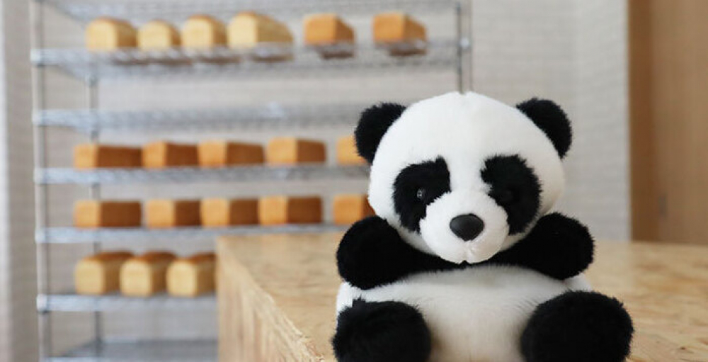 音、香り、食感の三重奏！五感で楽しむ2種の絶品食パン 『食パンのお店