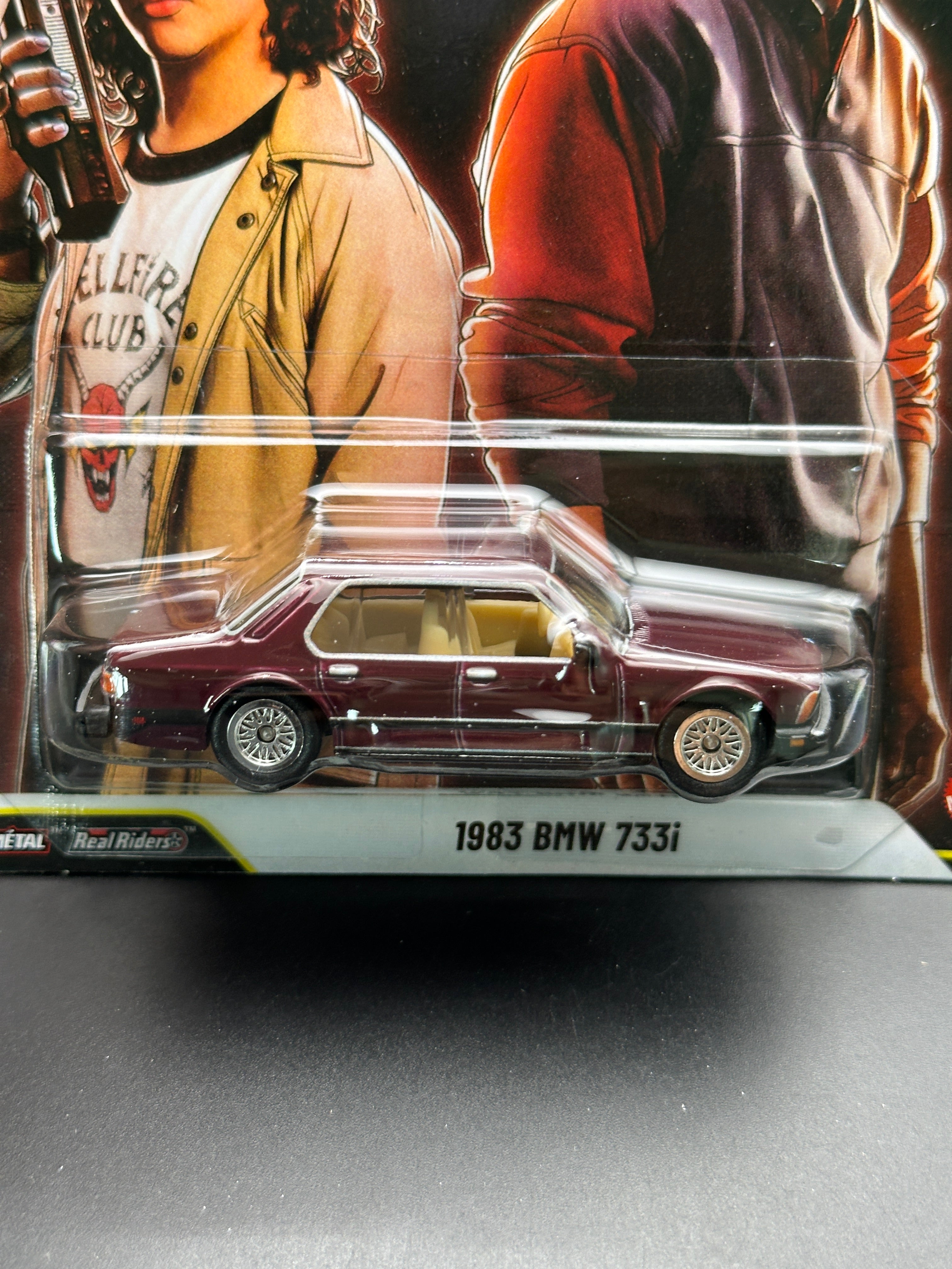 HOT WHEELS - 1983 BMW 733i (2026) - STRANGER THINGS - POP CULTURE