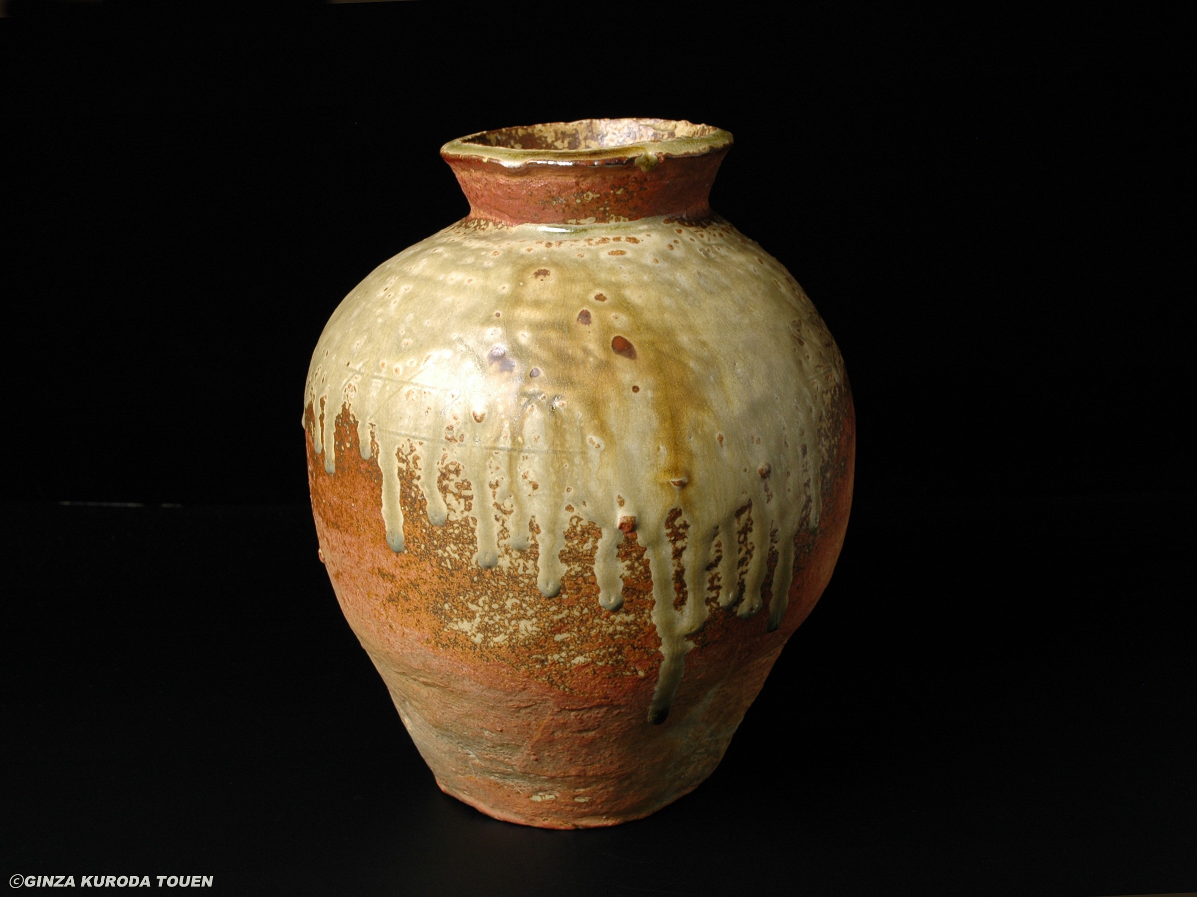 北大路魯山人 信楽灰被ツボ花入 | 銀座 黒田陶苑