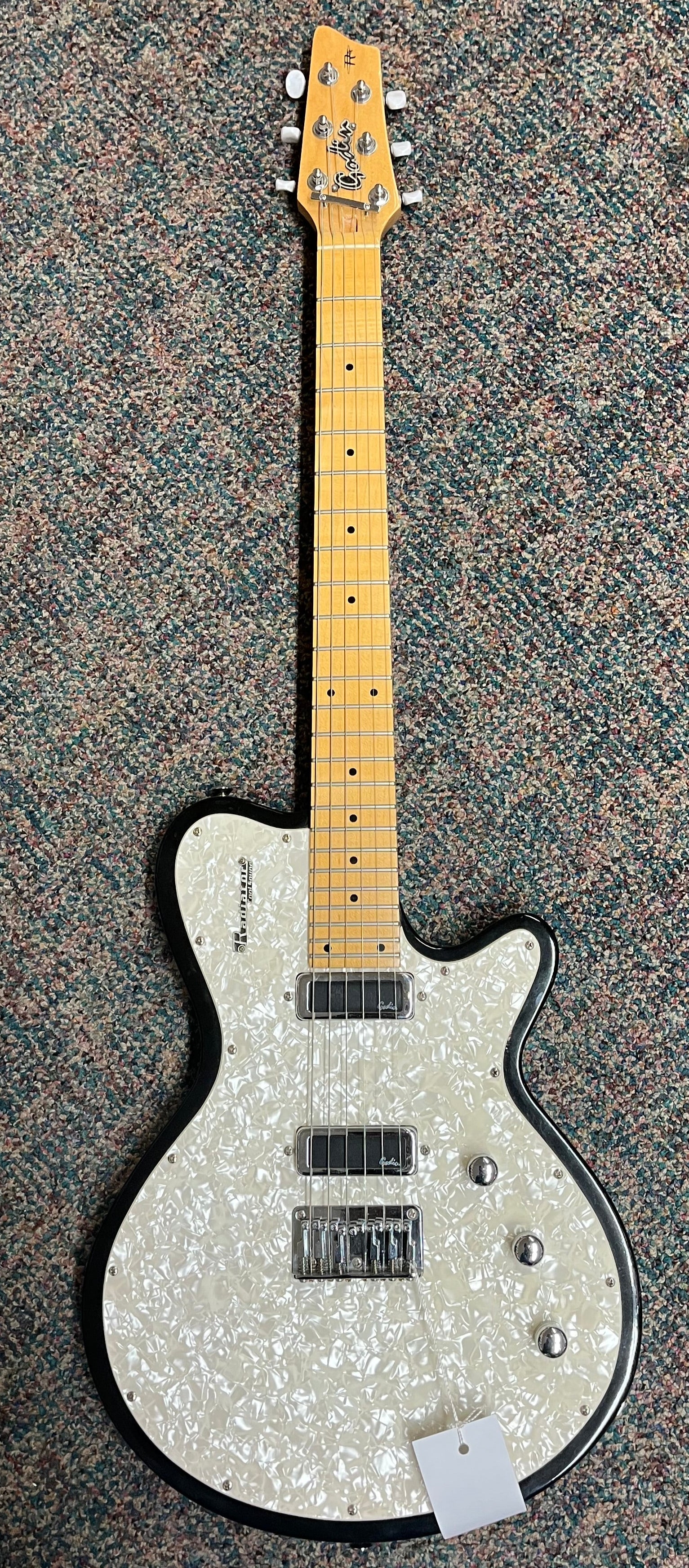 USED Godin Radiator Electric Guitar - Black/Pearloid – LaVonne Music