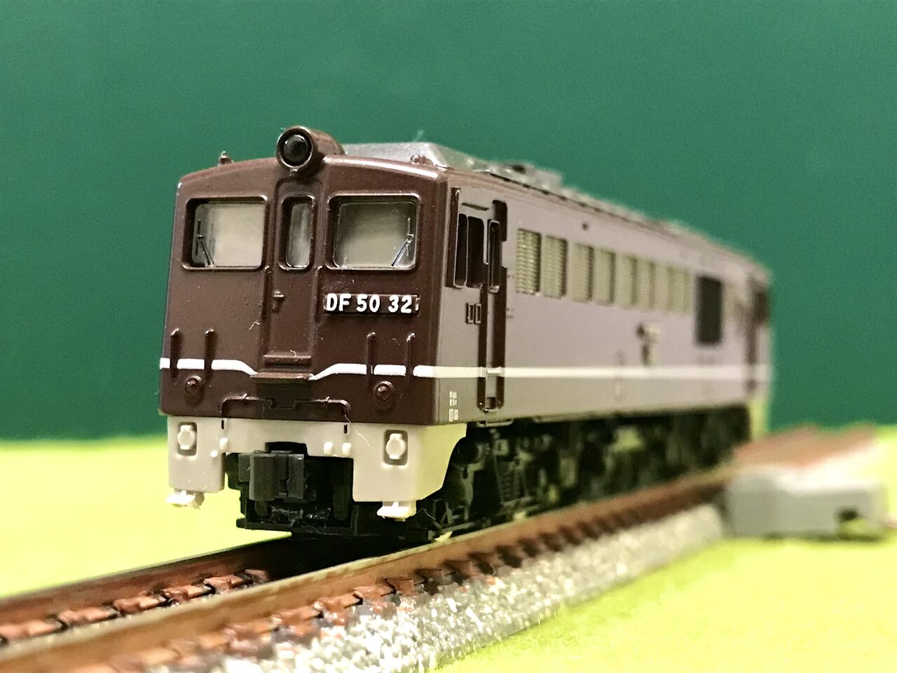 トミックスの「DF50形」とマイクロエースの「DF90型」を並べてみました