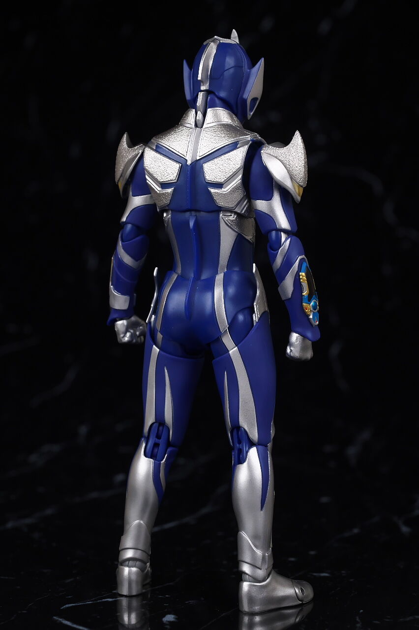 S.H.フィギュアーツ ハンターナイトツルギ レビュー : はっちゃか