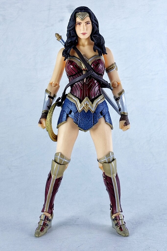 マフェックス ワンダーウーマン(ジャスティスリーグ版) レビュー