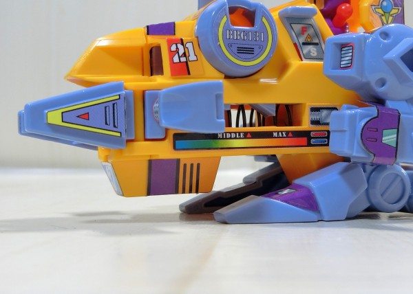 ボンバーマンビーダマン 爆外伝Ⅲ 101 バスターボンバーアタッカー