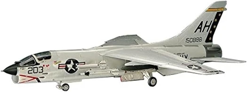 Amazon | ハセガワ 1/72 アメリカ海軍・海兵隊 艦上戦闘機 F-8E