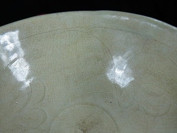 Amazon.co.jp: B宋白磁草花文陰刻碗宋時代遺跡発掘品中国磁器墨書き