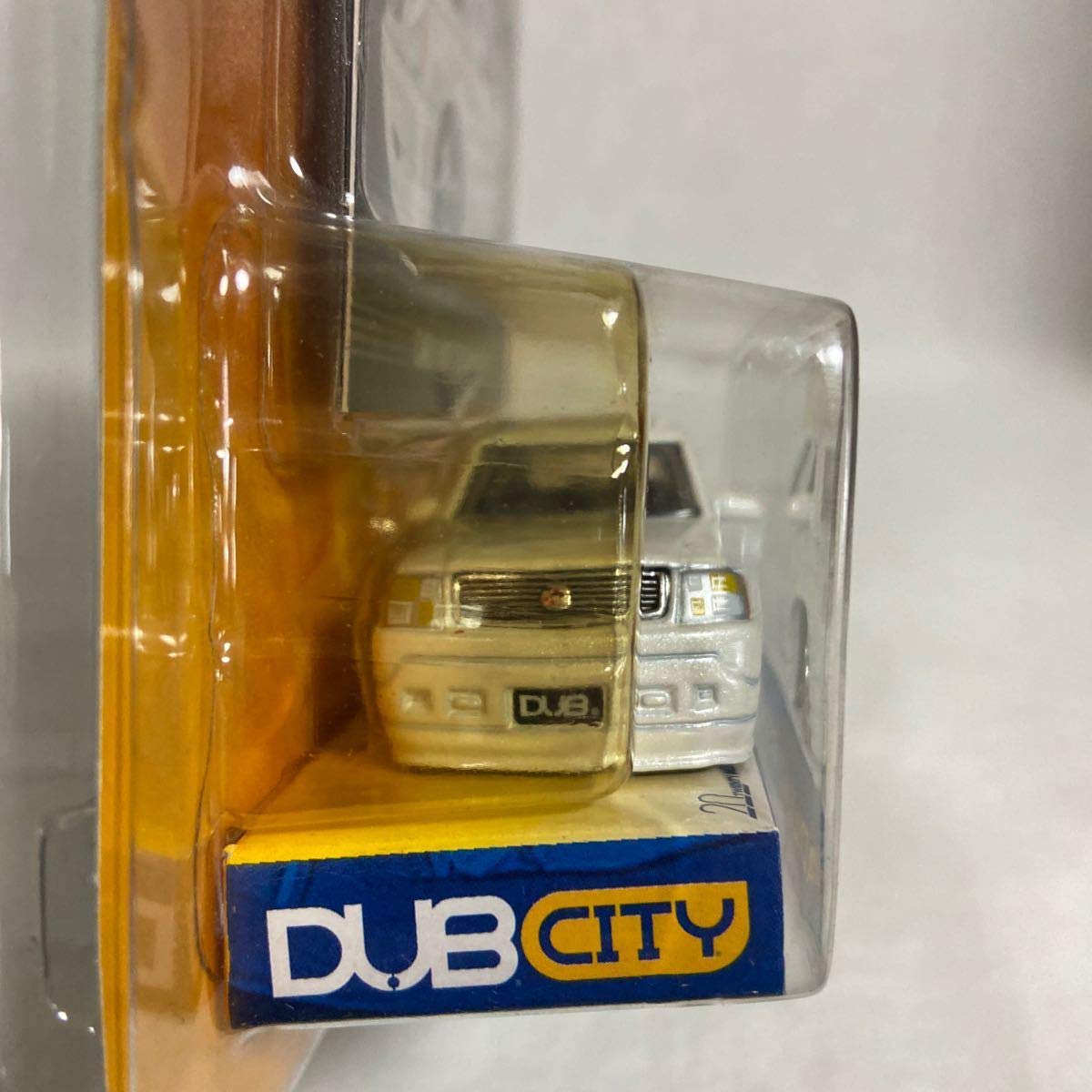 Amazon | 未開封 Jada toys 1/64 CADILLAC ESCALADE EXT パール