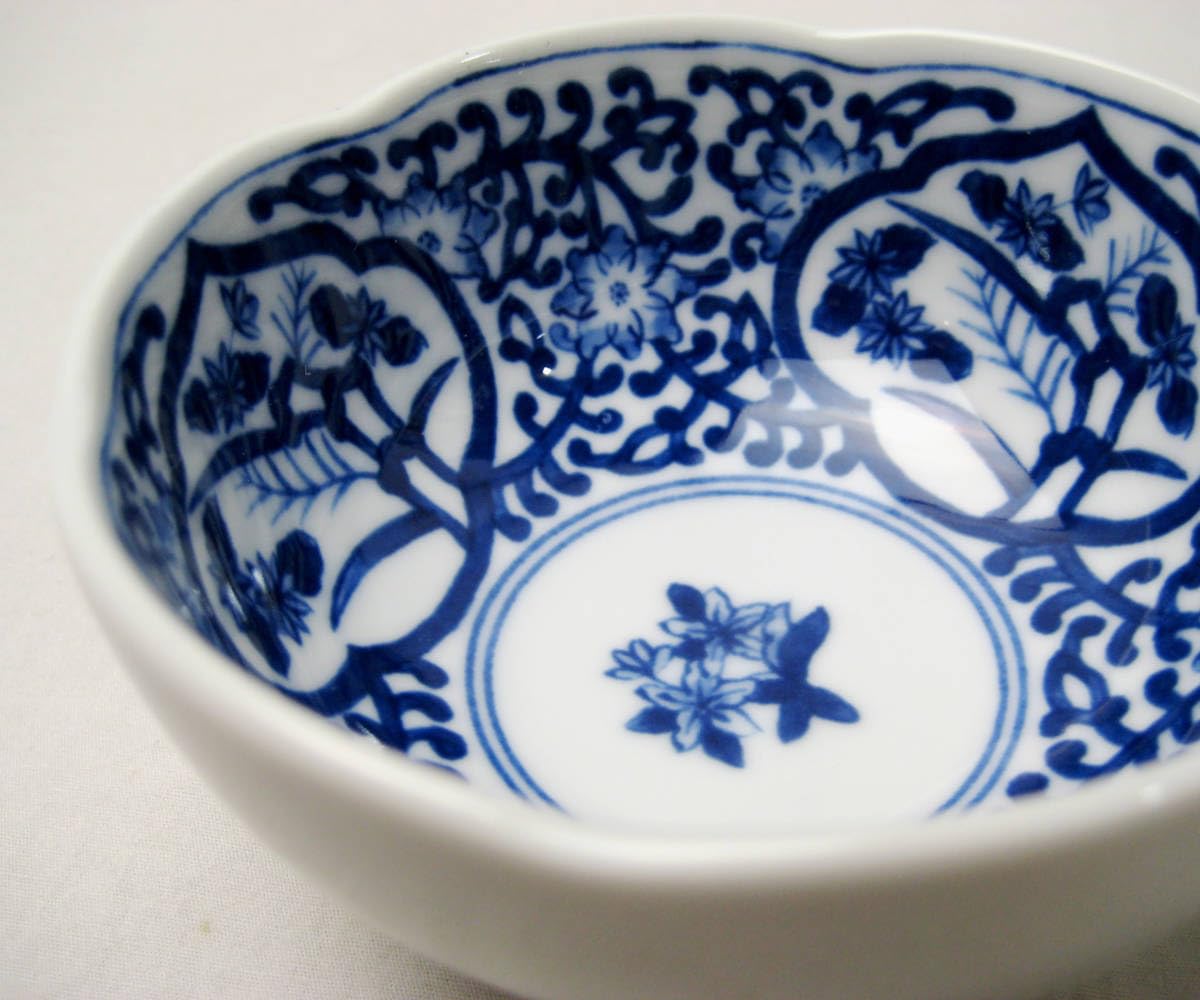 Amazon.co.jp: 有田焼 中島誠之助 監修 2客入 古伊万里 からくさ美術